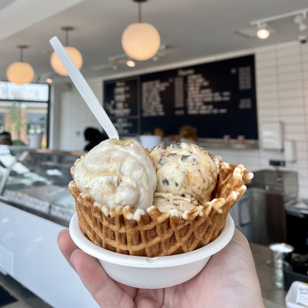 Jeni's Splendid Ice Creams - Ice Cream & Frozen Yogurt Near Me - Norwood, Ohio