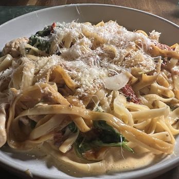 Smith’s Public House - Tuscan Chicken Pasta - New American Near Me - Cohoes, New York Smith’s Public House - Tuscan Chicken Pasta - New American Near Me - Cohoes, New York