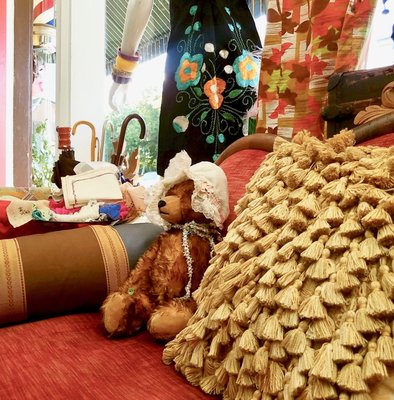 Pattye’s Closet II by null