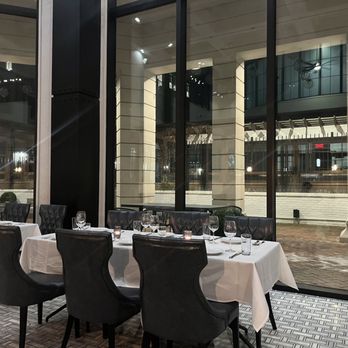 Juniper - Outdoor dining covered - New American Near Me - Westbury, New York
