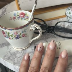 Coco Nails & Spa - 10 days post dip nails with simple nail art