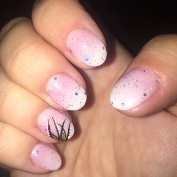 K Nails & Spa - Ombré powder dip, with design - Nail Salons Near Me - Tampa, Florida