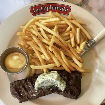 Le Diplomate - Steak Frites - Brasseries Near Me - Washington, DC, District of Columbia