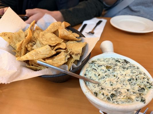 Twin Anchors Restaurant & Tavern by null