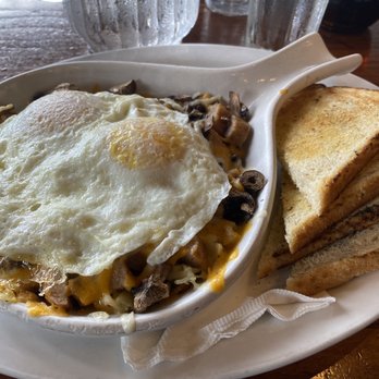 Stacks - Sausage and mushroom skillet - Breakfast & Brunch Near Me - Burlingame, California Stacks - Sausage and mushroom skillet - Breakfast & Brunch Near Me - Burlingame, California