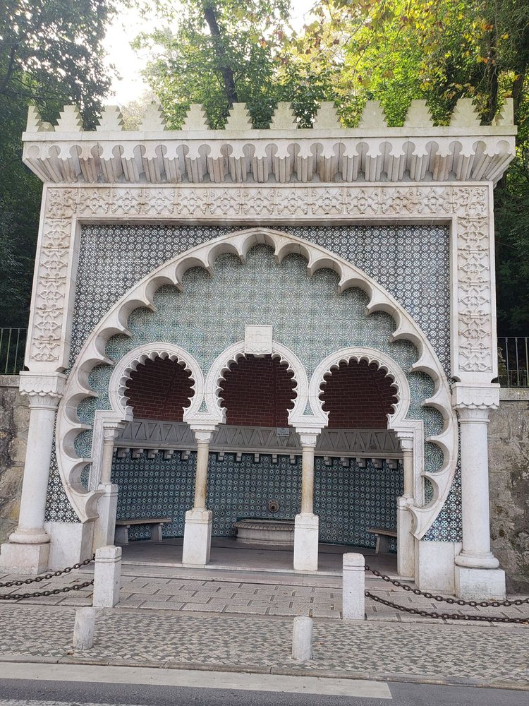 We Hate Tourism Tours