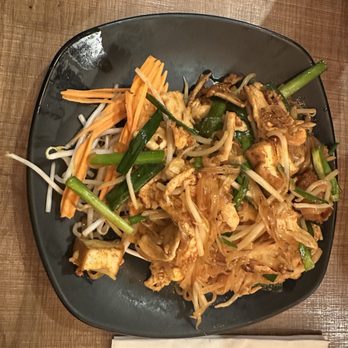 The Thonglor - Pad Thai - Thai Near Me - San Francisco, California