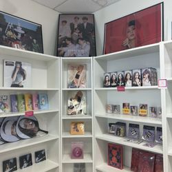 KPOP Station - Inside