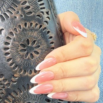 La Fleur Plumeria - Nail Salons Near Me - Kihei, Hawaii