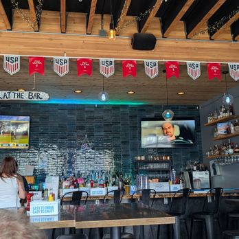 Iggy's - Cocktail Bars Near Me - Seaside, Oregon