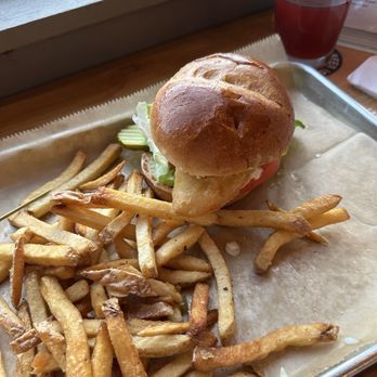 Trail Town Brewing - Ship of Fools fish sandwich with fries - Beer, Wine & Spirits Near Me - Yellow Springs, Ohio Trail Town Brewing - Ship of Fools fish sandwich with fries - Beer, Wine & Spirits Near Me - Yellow Springs, Ohio