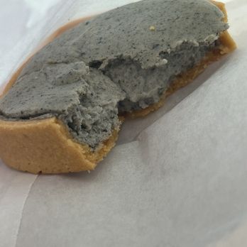 Uncle Tetsu - Sesame cheese tart - Desserts Near Me - San Mateo, California