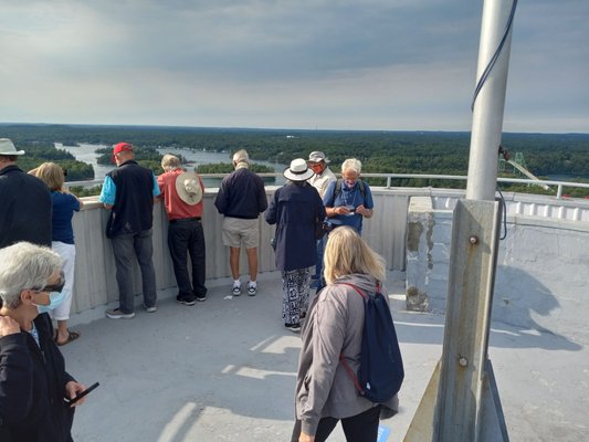 1000 Islands Tower by null