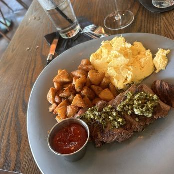 Wade's Landing - Steak & Eggs - Cocktail Bars Near Me - Rockwall, Texas Wade's Landing - Steak & Eggs - Cocktail Bars Near Me - Rockwall, Texas