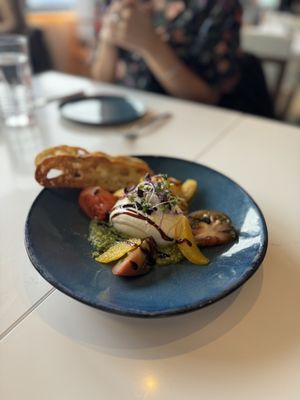 The Beacon Bistro by null