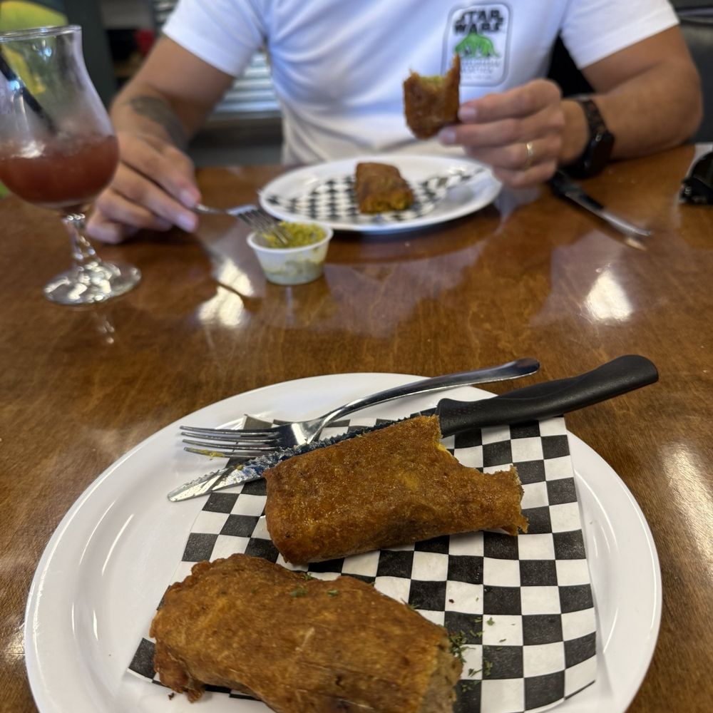 787 Restaurant & Bar - Alcapurrias - Bars Near Me - El Paso, Texas