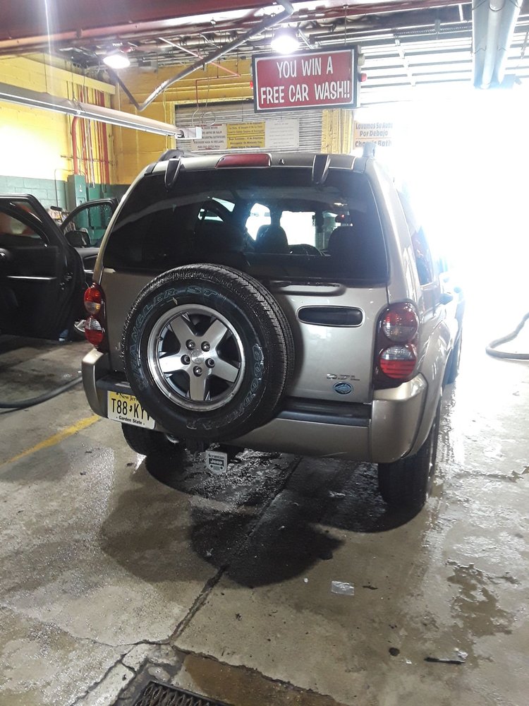 BOULEVARD CAR WASH Updated August 2024 15 Reviews 5122 Kennedy