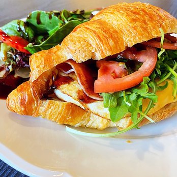 Cafe Amico - Amico Special - Coffee & Tea Near Me - Suwanee, Georgia