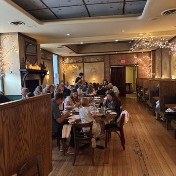 Trattoria Enzo - The dining room - Italian Near Me - Laporte, Indiana Trattoria Enzo - The dining room - Italian Near Me - Laporte, Indiana