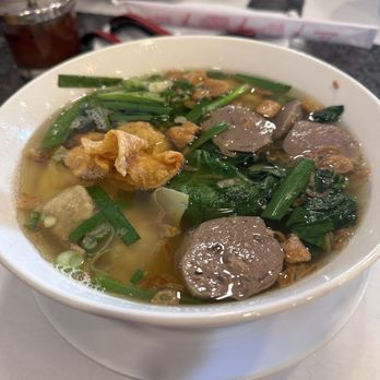 Ghien Mi Go - Egg noodle soup with meatball and wontons - Noodles Near Me - Westminster, California Ghien Mi Go - Egg noodle soup with meatball and wontons - Noodles Near Me - Westminster, California