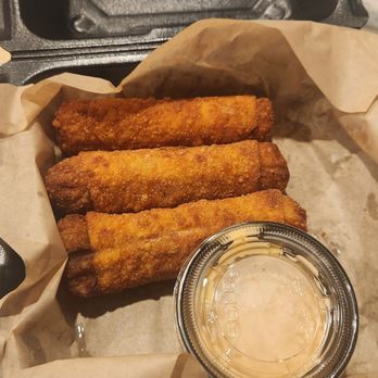 Hook and Eagle Tavern - Reuben Egg Rolls - Cocktail Bars Near Me - Rockledge, Florida