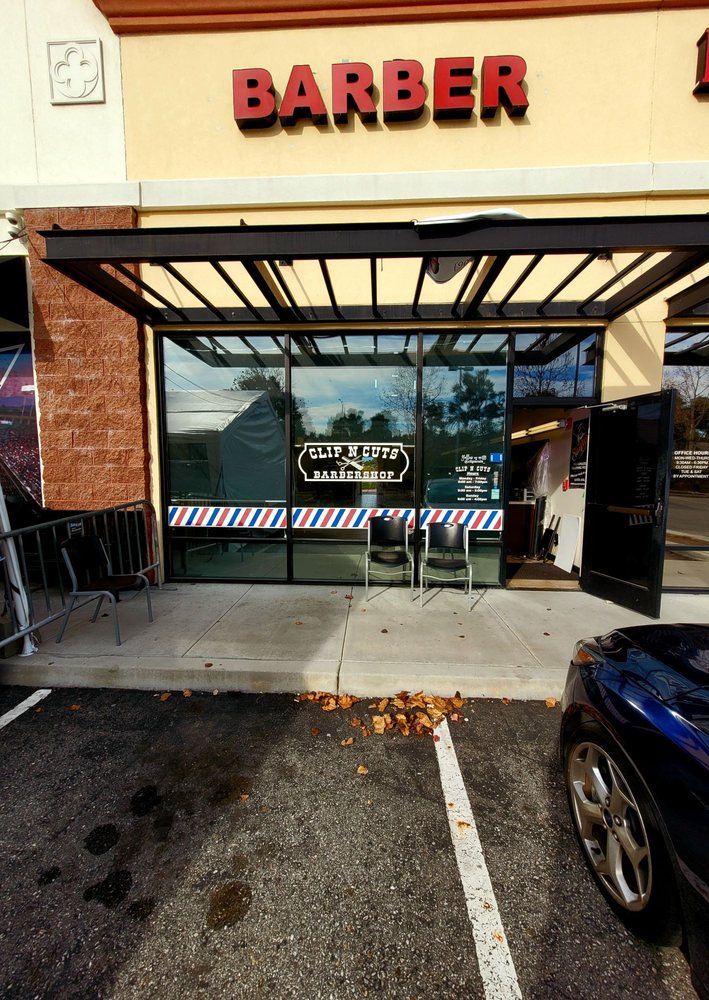 CLIP N CUTS Updated September 2024 32 Reviews 3280 Chino Hills