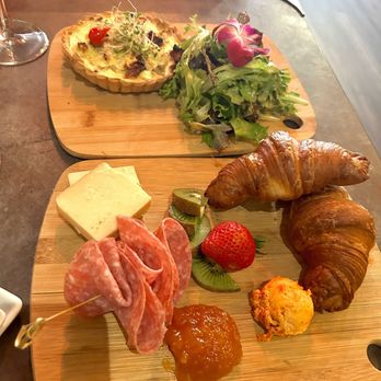 Reserva Wine Bar - Quiche of the day: artichoke, sun dried tomatoes and goat cheese Croissant meat and cheese board - Wine Bars Near Me - Beacon, New York