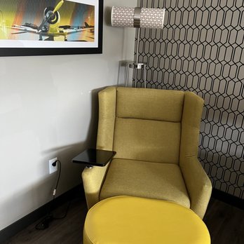 GLō Best Western Lexington - Chair in Room - Hotels Near Me - Lexington, Kentucky GLō Best Western Lexington - Chair in Room - Hotels Near Me - Lexington, Kentucky