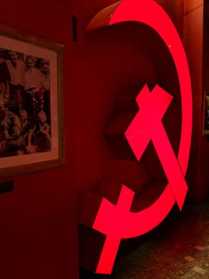Warsaw Uprising Museum by null