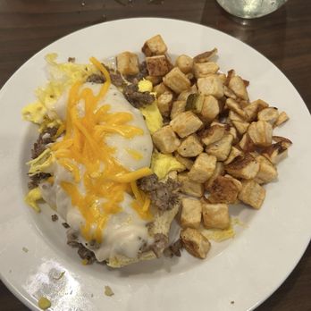 Bob Evans - Country biscuit plate - Breakfast & Brunch Near Me - Palm Coast, Florida