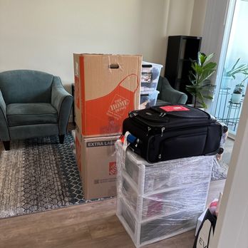 DoStar Moving - Living room assembled - Movers Near Me - Los Angeles, California DoStar Moving - Living room assembled - Movers Near Me - Los Angeles, California