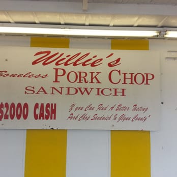 Willie's Wee-Nee Wagon - New American Near Me - Brunswick, Georgia