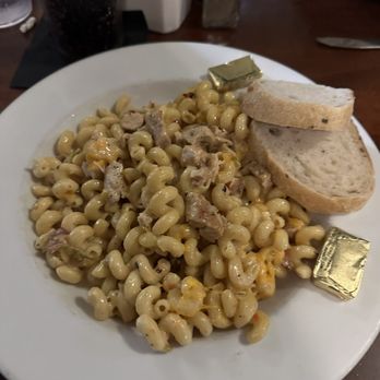 Shamrock Brewing - Mac & Cheese Specialty! - Irish Near Me - Pueblo, Colorado