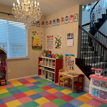 Buzzy Bees Daycare - Main play area - Child Care & Day Care Near Me - Pittsburg, California Buzzy Bees Daycare - Main play area - Child Care & Day Care Near Me - Pittsburg, California