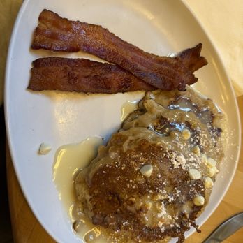 Ruby Slipper Mobile - White Chocolate Bread Pudding Pancakes - Breakfast & Brunch Near Me - Mobile, Alabama