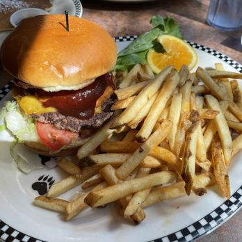 Black Bear Diner - Pleasanton - Western BBQ Burger* (1230 cals.) - American Near Me - Pleasanton, California Black Bear Diner - Pleasanton - Western BBQ Burger* (1230 cals.) - American Near Me - Pleasanton, California
