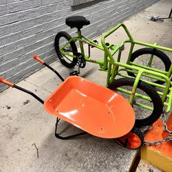 La Bodeguita - Kids wheelbarrow & tricycle