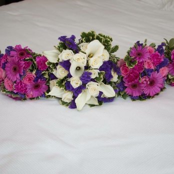 Barton's Flowers & Bake Shop - All five bouquets - Florists Near Me - Elizabeth, Pennsylvania Barton's Flowers & Bake Shop - All five bouquets - Florists Near Me - Elizabeth, Pennsylvania