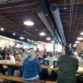 Pinthouse Pizza - Packed house - Pizza Near Me - Austin, Texas