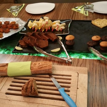 Hôtel Legend - Breakfast Buffet - Hotels Near Me - Paris, 75 Hôtel Legend - Breakfast Buffet - Hotels Near Me - Paris, 75