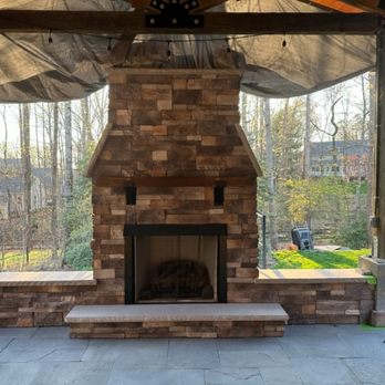 Estrada Hardscaping - Beautiful Fireplace - Masonry/Concrete Near Me - Richmond, Virginia
