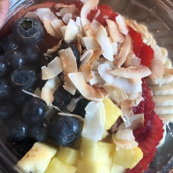 Carrot Express - Paradise açai bowl - Salad Near Me - Doral, Florida Carrot Express - Paradise açai bowl - Salad Near Me - Doral, Florida
