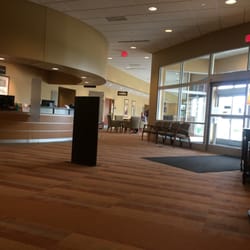 Advocate Dreyer - Batavia - Main lobby