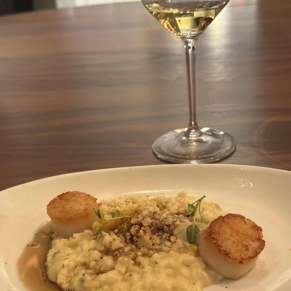 Ramsay's Kitchen - Risotto with scallops - New American Near Me - Las Vegas, Nevada Ramsay's Kitchen - Risotto with scallops - New American Near Me - Las Vegas, Nevada