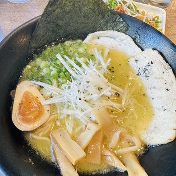 Torisoba Sumiya - 2. Rich Chicken Ramen - Ramen Near Me - Los Angeles, California Torisoba Sumiya - 2. Rich Chicken Ramen - Ramen Near Me - Los Angeles, California