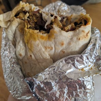 El Chile Toreado - christmas breakfast burrito - Mexican Near Me - Santa Fe, New Mexico