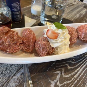 Yaz's Table - Strawberry donut holes - Breakfast & Brunch Near Me - Abington, Massachusetts Yaz's Table - Strawberry donut holes - Breakfast & Brunch Near Me - Abington, Massachusetts