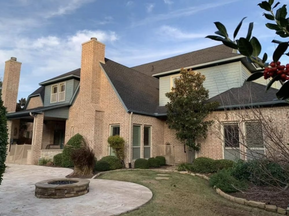 Slide of Lucas Roofing