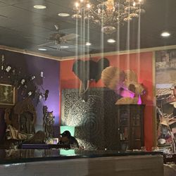 Elephant Thai Cuisine - Lovely decorations. Feels so cosy.