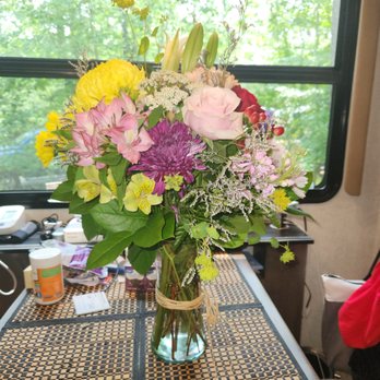 Bloom at the Shore - Florists Near Me - Manahawkin, New Jersey